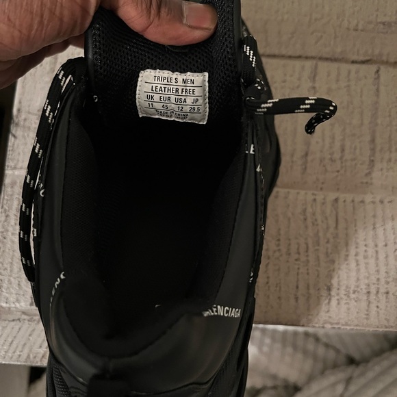 Balenciaga Shoes - Picture 3 of 7